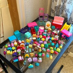106 pc shopkins